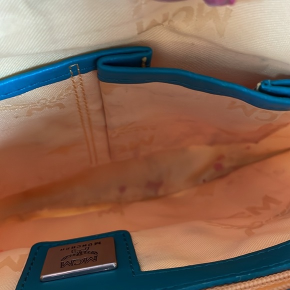 MCM small white and blue shoulder bag. - Picture 7 of 11